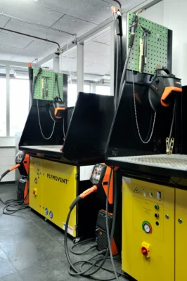 Bàn hàn DraftMax giúp xử lý khói hàn hiệu quả ngay tại vị trí làm việc, giúp bảo vệ người vận hành Bàn hàn DraftMax giúp xử lý khói hàn hiệu quả ngay tại vị trí làm việc, giúp bảo vệ người vận hành