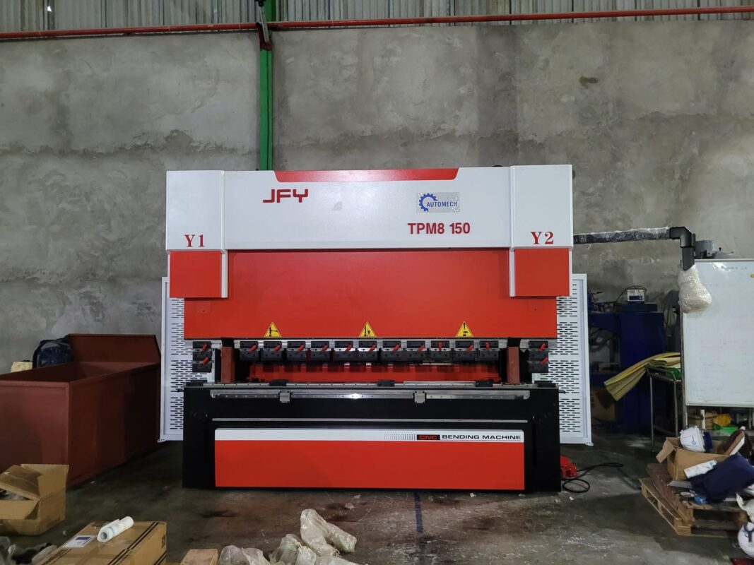 Máy chấn CNC JFY (TRUMPF Member) Máy chấn CNC JFY (TRUMPF Member)