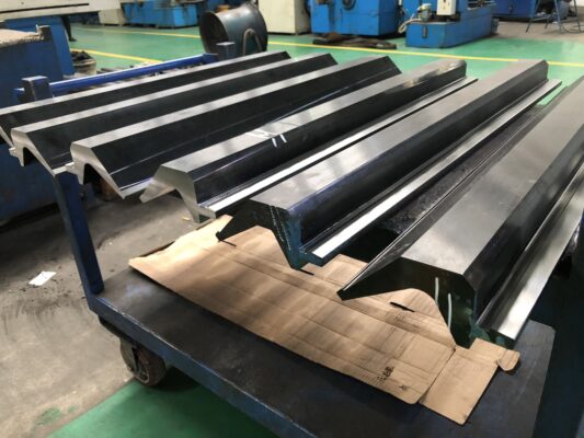 Dao chấn biên dạng thiết kế kiểu "cổ ngỗng" Dao chấn biên dạng thiết kế kiểu "cổ ngỗng"