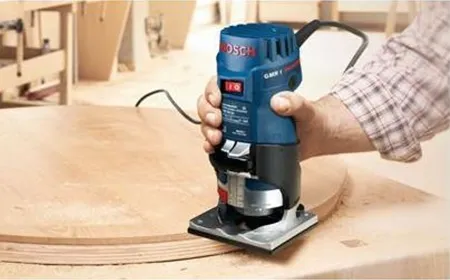 Máy phay gỗ cầm tay cũ thương hiệu Bosch Máy phay gỗ cầm tay cũ thương hiệu Bosch