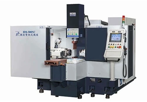 Máy phay 2 đầu bán tự động thực hiện cắt và phay đồng thời hai đầu phôi gỗ trong xưởng sản xuất Máy phay 2 đầu bán tự động thực hiện cắt và phay đồng thời hai đầu phôi gỗ trong xưởng sản xuất