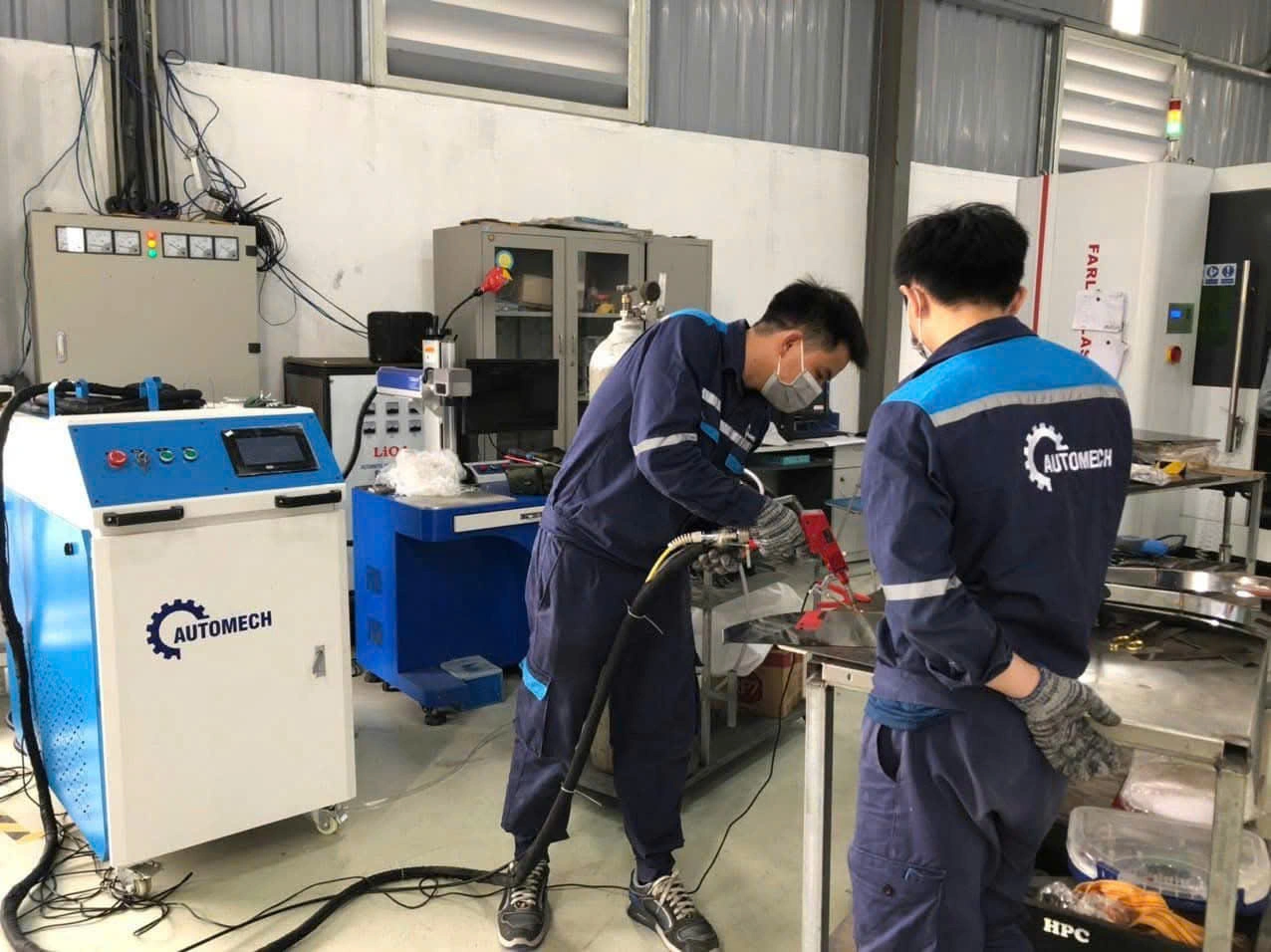 Dịch vụ kỹ thuật Automech tận tâm, chuyên nghiệp, phục vụ khách hàng 24/7 Dịch vụ kỹ thuật Automech tận tâm, chuyên nghiệp, phục vụ khách hàng 24/7