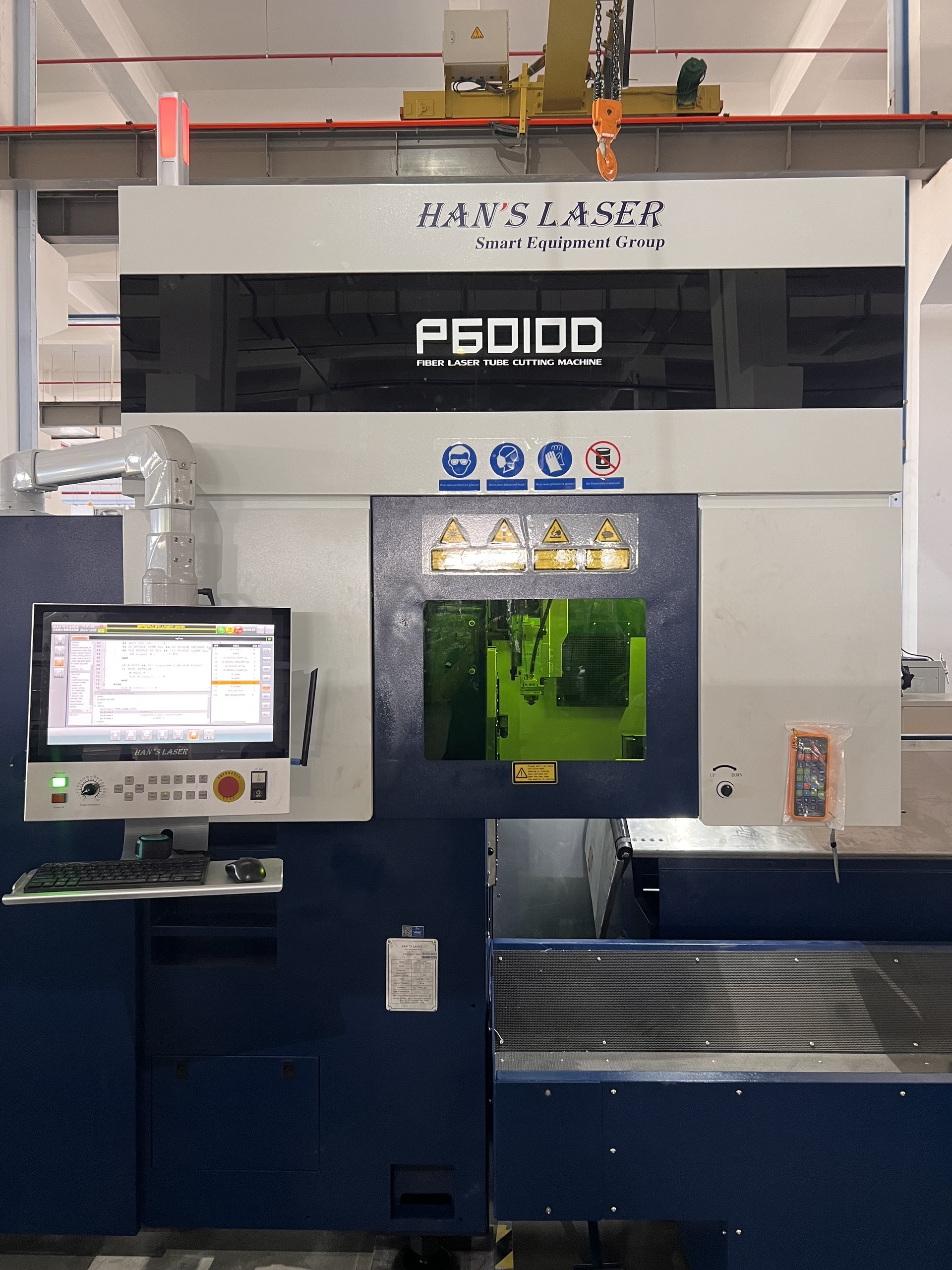 máy cắt ống laser