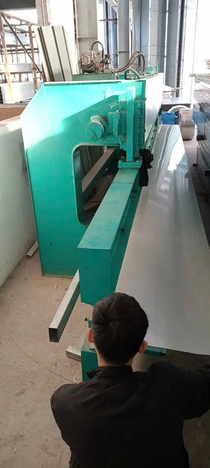 Những câu hỏi hay gặp khi khách hàng sử dụng máy chấn máng xối Những câu hỏi hay gặp khi khách hàng sử dụng máy chấn máng xối