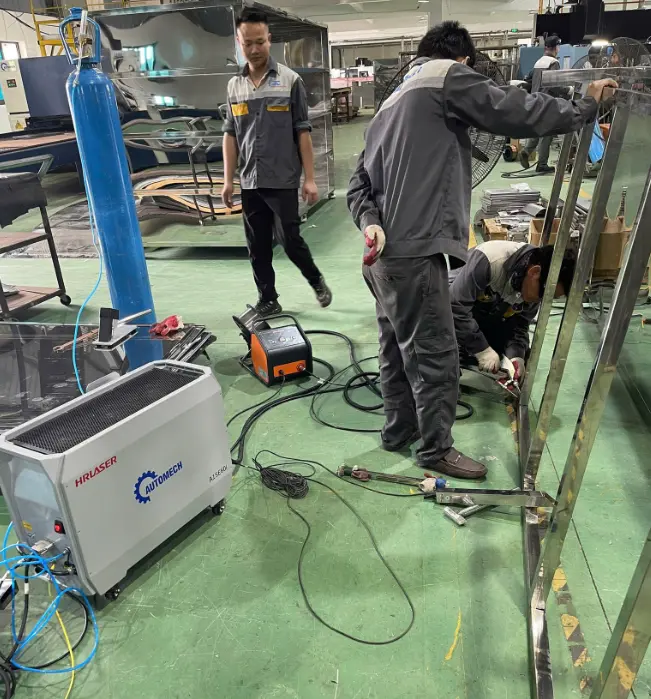 Máy hàn inox laser cầm tay gia công dân dụng
