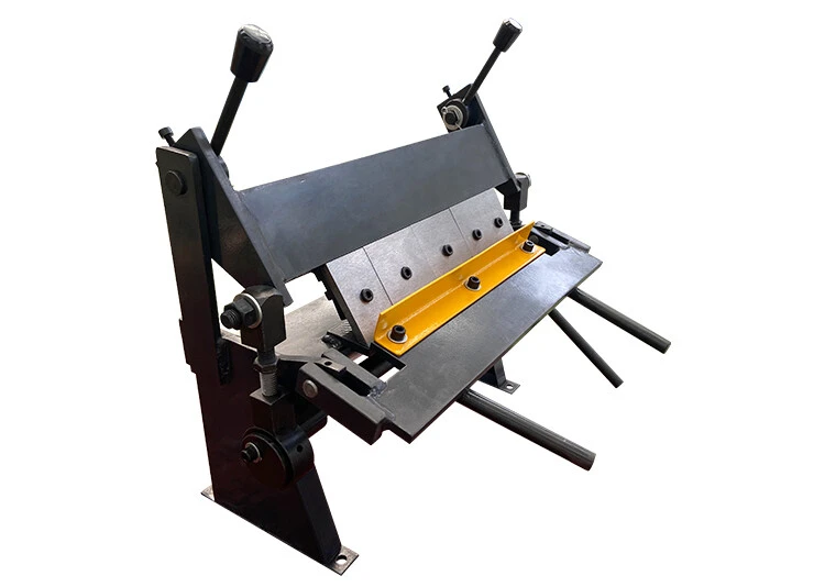 Máy chấn tôn dạng gấp mép dễ sử dụng Máy chấn tôn dạng gấp mép dễ sử dụng