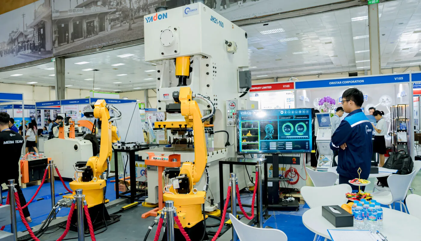 Trải nghiệm công nghệ AI và hệ thống thị giác thông minh của Cobot Estun, tạo ấn tượng độc đáo và nâng tầm thương hiệu tại triển lãm FBC ASEAN 2025. Trải nghiệm công nghệ AI và hệ thống thị giác thông minh của Cobot Estun, tạo ấn tượng độc đáo và nâng tầm thương hiệu tại triển lãm FBC ASEAN 2025