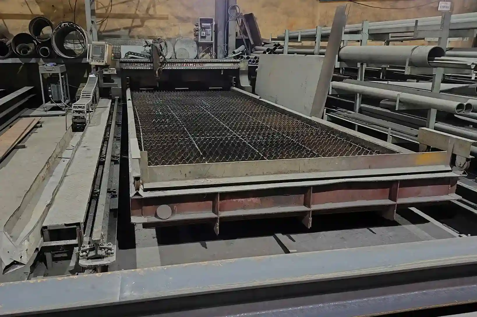 Máy cắt CNC CO2