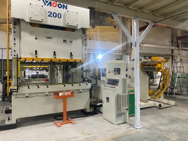 Dây chuyển dập Blanking Yadon YS2 cho sản xuất ô tô Dây chuyển dập Blanking Yadon YS2 cho sản xuất ô tô