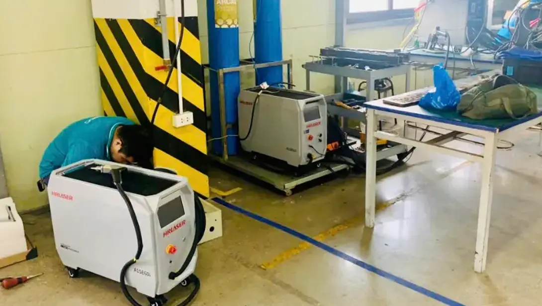 Môi trường làm việc máy hàn laser