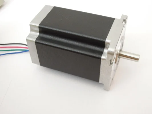 Cấu tạo của robot công nghiệp - servo motor truyền động Cấu tạo của robot công nghiệp - servo motor truyền động