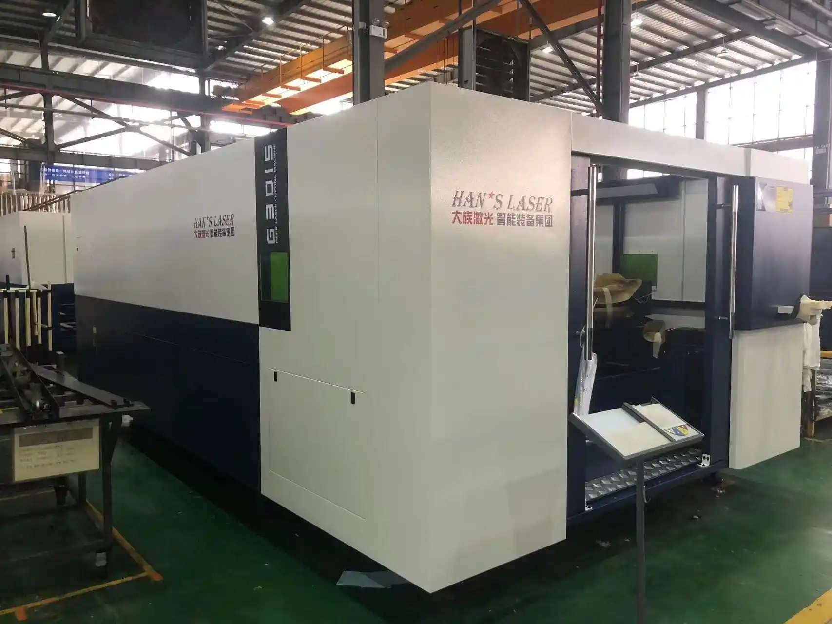 Máy Cắt Laser Kim Loại Công Suất Lớn Cho Sản Xuất Công Nghiệp Máy Cắt Laser Kim Loại Công Suất Lớn Cho Sản Xuất Công Nghiệp