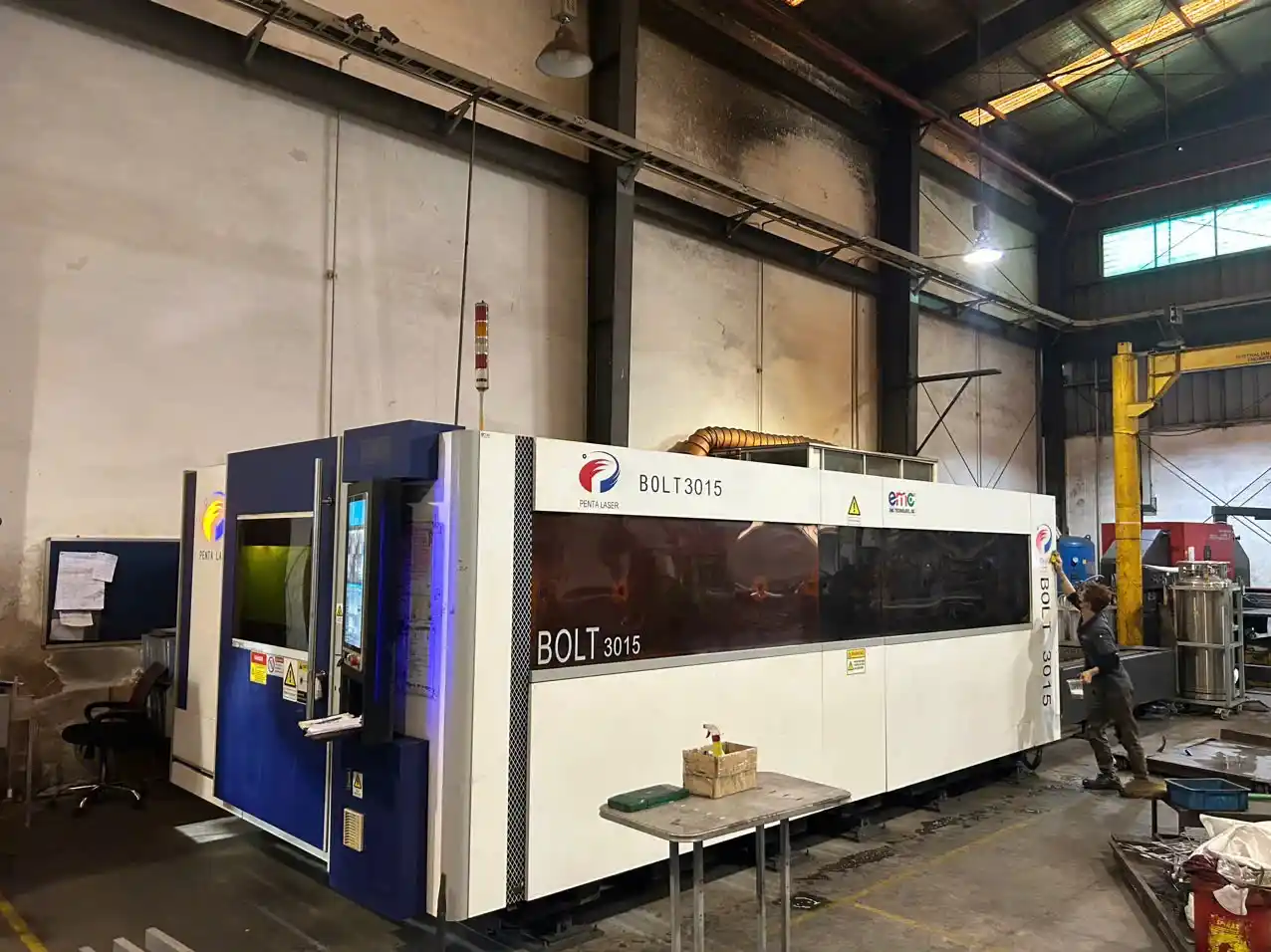 Nên Mua Máy cắt laser kim loại Mới Hay Máy Thanh Lý? Nên Mua Máy cắt laser kim loại Mới Hay Máy Thanh Lý?