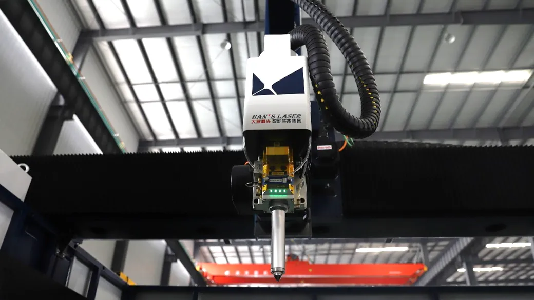 Đầu cắt laser của máy cắt thép hình laser của Han's laser được trang bị các công nghệ tiên tiến nhất Đầu cắt laser của máy cắt thép hình laser của Han's laser được trang bị các công nghệ tiên tiến nhất