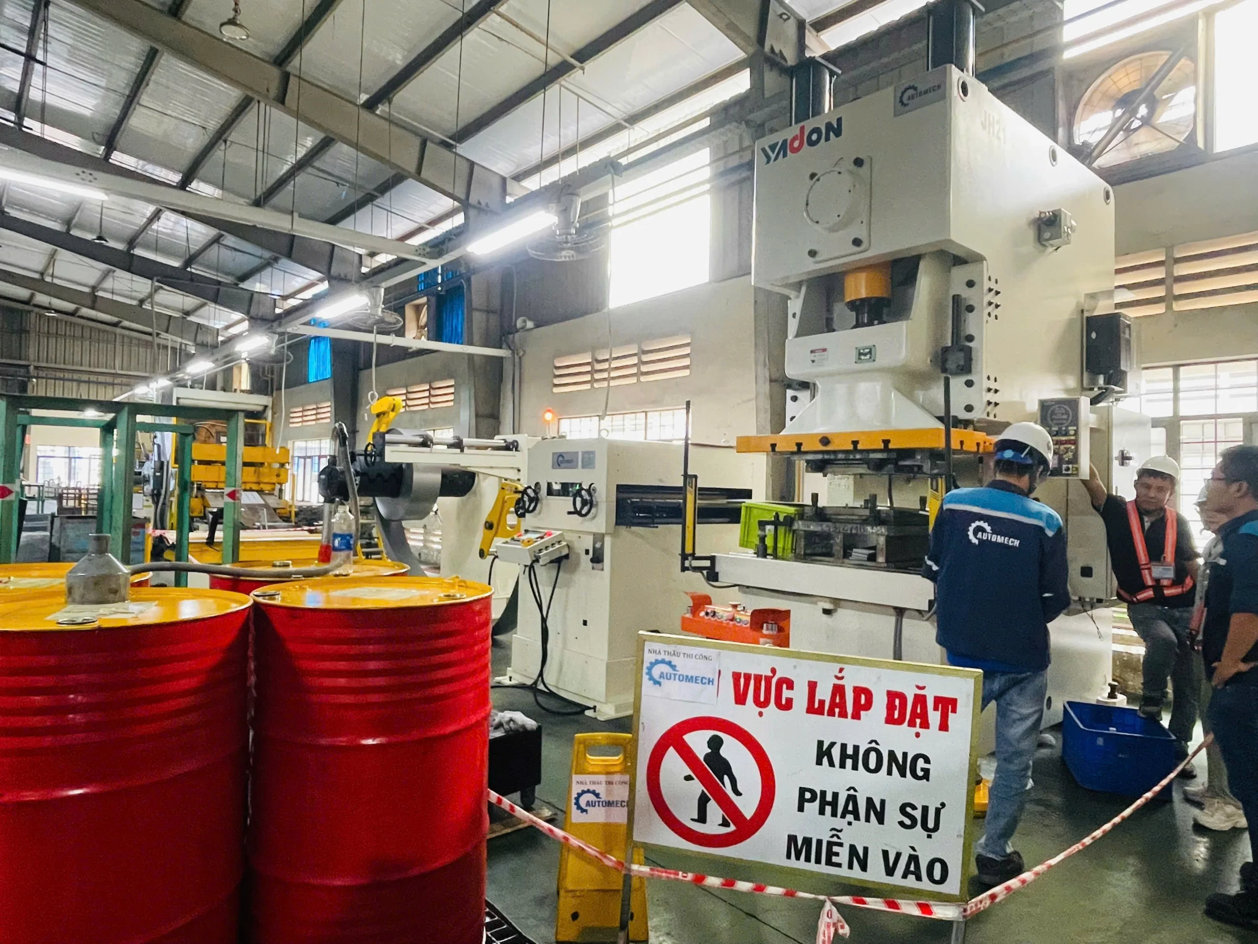 Máy dập có độ chính xác cao sẽ tối ưu chi phí và năng suất của máy Máy dập có độ chính xác cao sẽ tối ưu chi phí và năng suất của máy