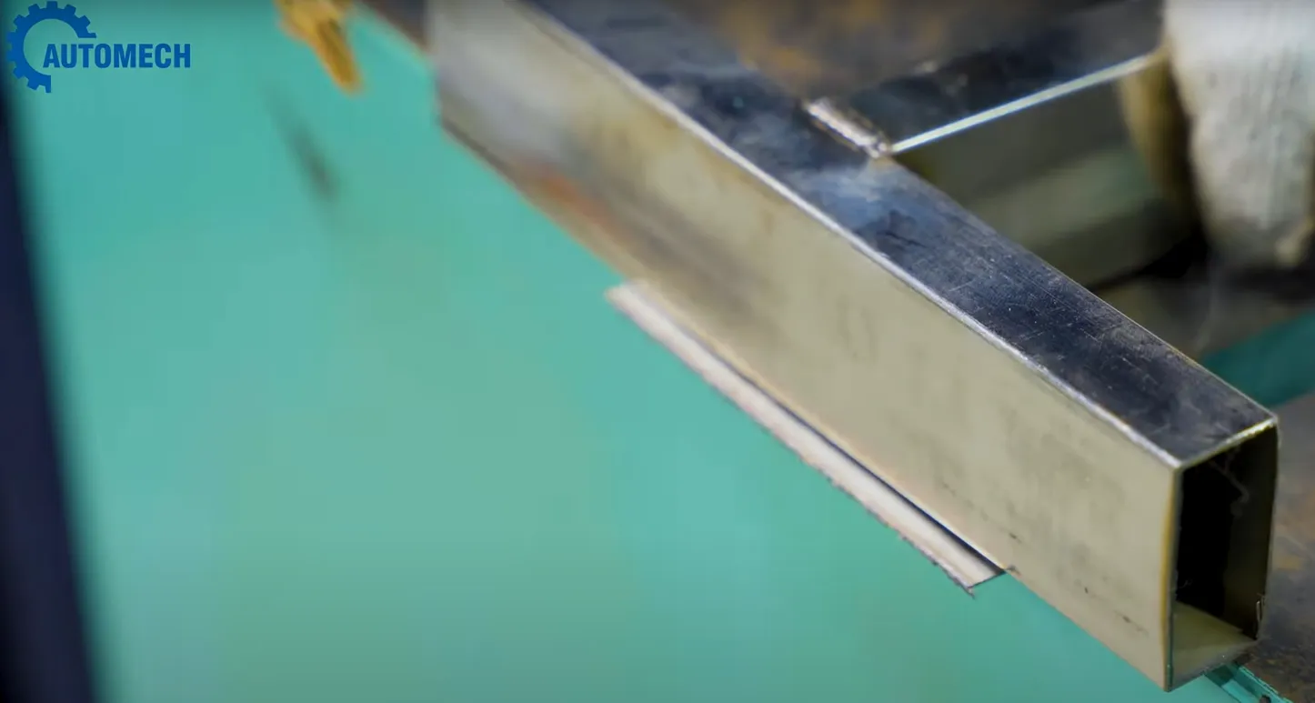 Đường cắt mịn đẹp của máy cắt kim loại laser cầm tay Đường cắt mịn đẹp của máy cắt kim loại laser cầm tay