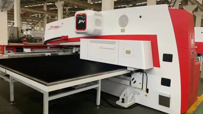 Máy Đột CNC tôn tấm đột lỗ tản nhiệt tôn tấm mỏng Máy Đột CNC tôn tấm đột lỗ tản nhiệt tôn tấm mỏng