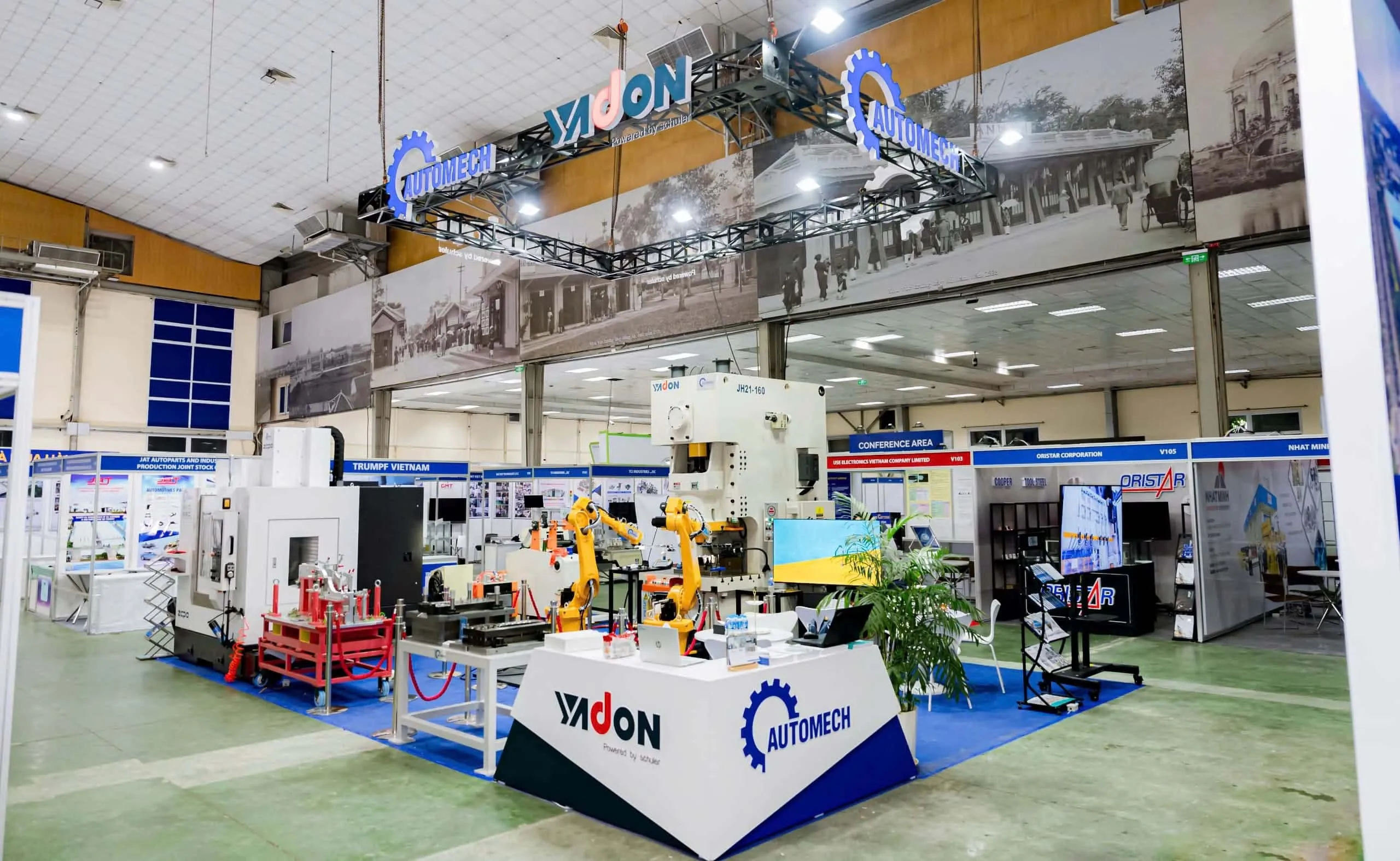 Máy kết hợp robot Estun tại triển lãm FBC Asian Máy kết hợp robot Estun tại triển lãm FBC Asian