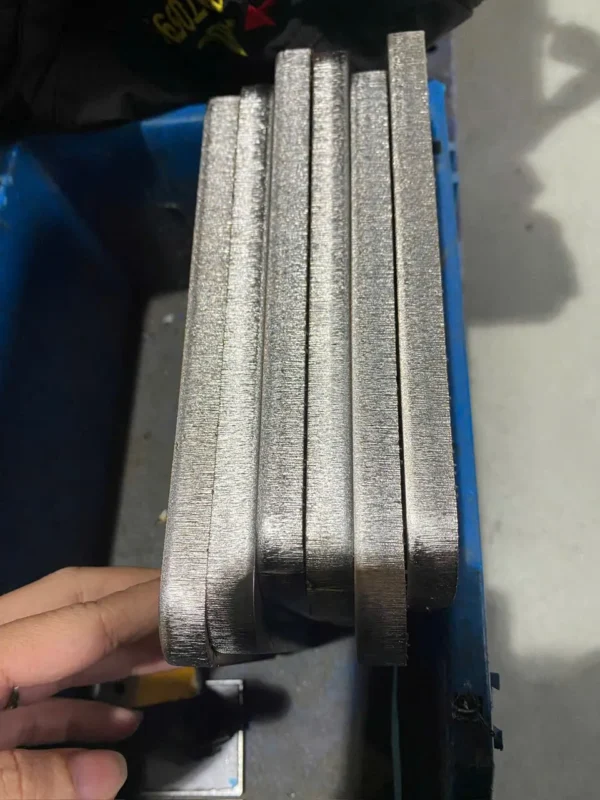 Máy cắt nhôm CNC cho độ chính xác cao Máy cắt nhôm CNC cho độ chính xác cao