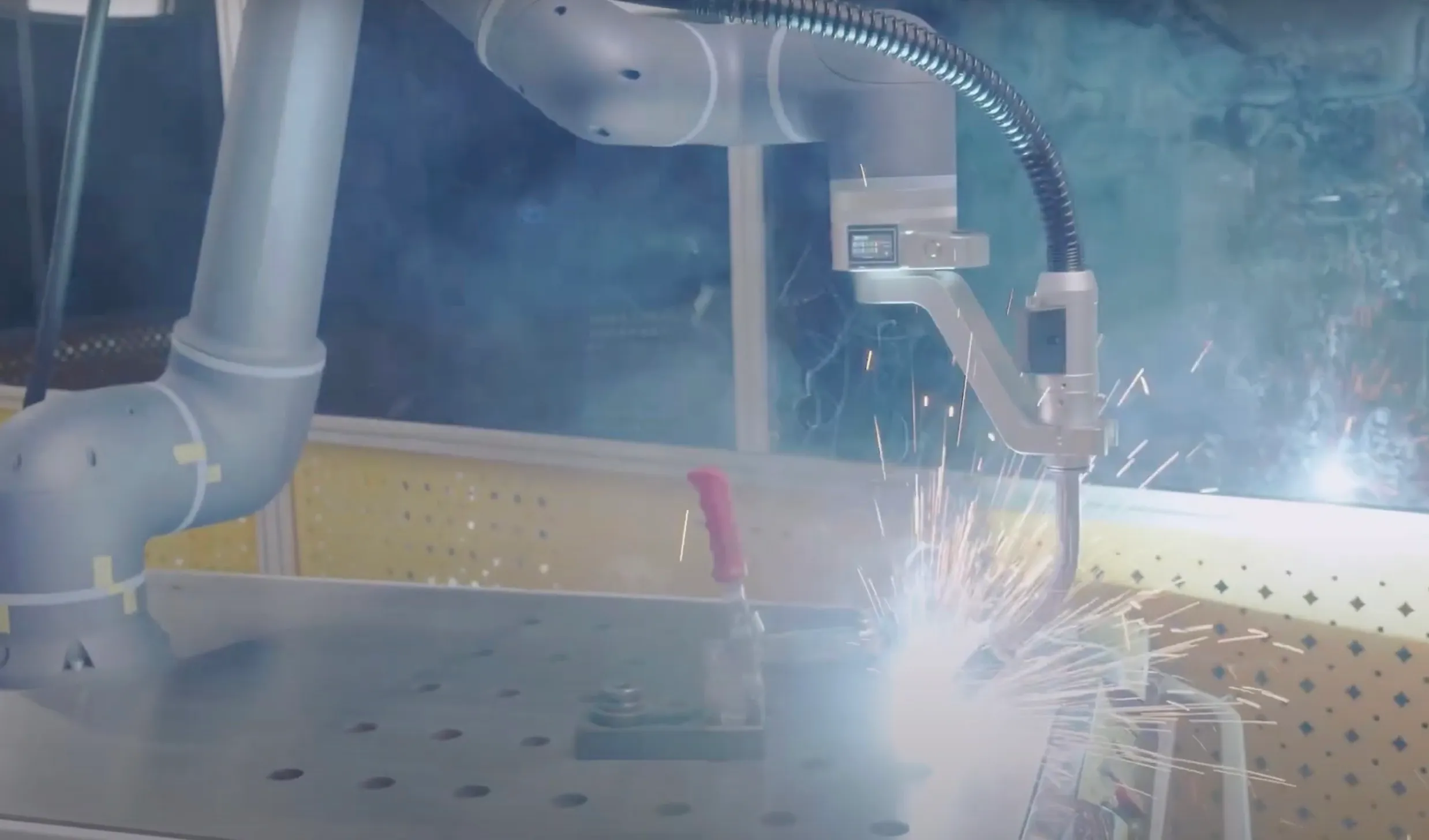 Cobot Estun S5-90 ECO – Đảm bảo an toàn tuyệt đối khi tương tác trực tiếp với con người Cobot Estun S5-90 ECO – Đảm bảo an toàn tuyệt đối khi tương tác trực tiếp với con người