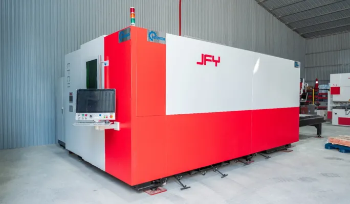 Máy cắt laser CNC giúp cắt với hiệu suất cao nhất. Với JFY thì cắt được đồng Máy cắt laser CNC giúp cắt với hiệu suất cao nhất. Với JFY thì cắt được đồng