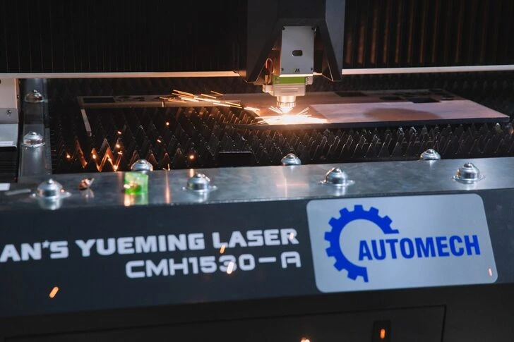 Cấu tạo và nguyên lý để khai thác tối đa khả năng của máy cắt laser kim loại mini