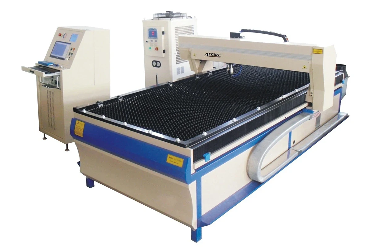 Máy cắt laser mica sử dụng dao quay tốc độ cao để phay vật liệu.