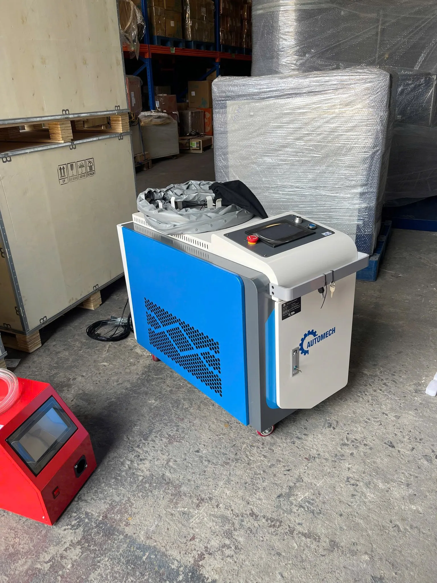 Sự kết hợp tối ưu của máy hàn laser Automech qua các thành phần linh kiện chính của máy Sự kết hợp tối ưu của máy hàn laser Automech qua các thành phần linh kiện chính của máy