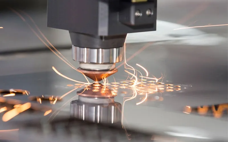Công nghệ khắc laser ngày càng được ứng dụng rộng rãi trong sản xuất nhờ khả năng gia công nhanh và ổn định Công nghệ khắc laser ngày càng được ứng dụng rộng rãi trong sản xuất nhờ khả năng gia công nhanh và ổn định