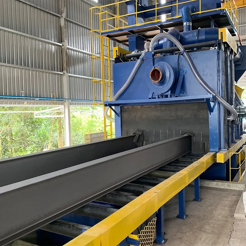 Nhờ hệ thống băng tải con lăn, máy phun bi dầm thép giúp xử lý liên tục với năng suất cao Nhờ hệ thống băng tải con lăn, máy phun bi dầm thép giúp xử lý liên tục với năng suất cao