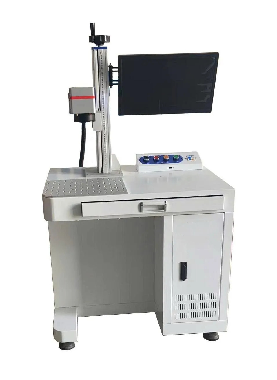 Nguồn khắc và hệ thống điện của máy khắc laser được thiết kế gọn vào trong thân máy.