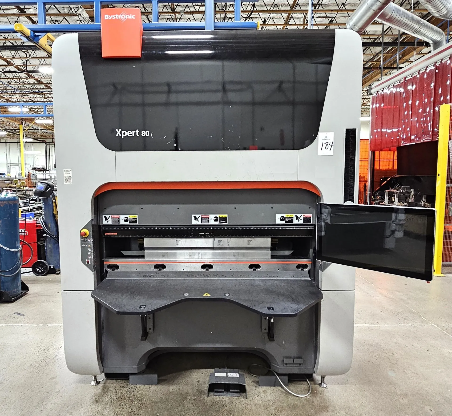 Khả năng vận hành linh hoạt của Bystronic Xpert 80 phù hợp với nhiều mô hình sản xuất Khả năng vận hành linh hoạt của Bystronic Xpert 80 phù hợp với nhiều mô hình sản xuất