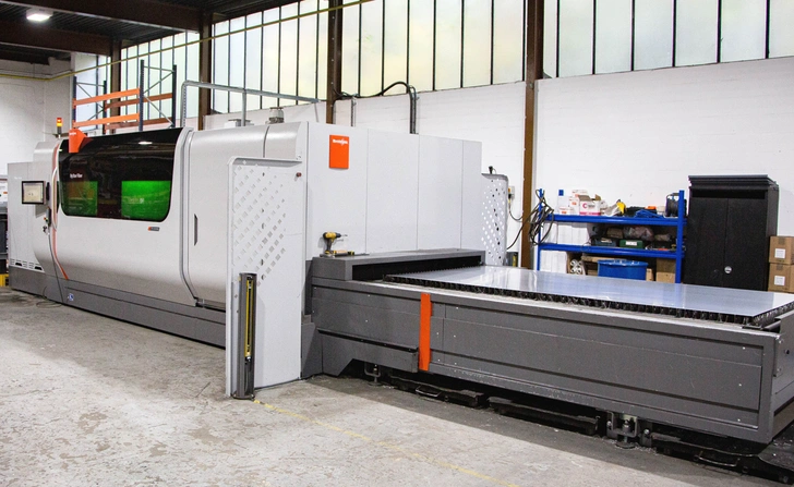 Bàn nạp phôi kép tự động của máy cắt Bystronic 15kW Fiber Laser