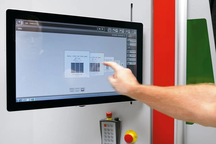 Giao diện điều khiển thông minh ByVision Touch trên Bystronic 6kW fiber laser