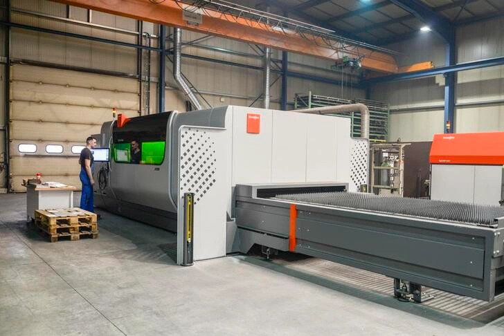 Vận hành máy cắt laser Bystronic Fiber 6000 trong nhà xưởng