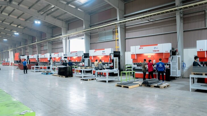 Dây chuyền máy chấn tự động CNC JFY quy mô công nghiệp
