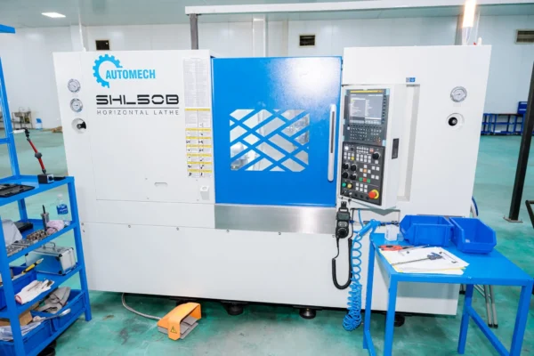 Máy tiện CNC được ứng dụng để gia công nhiều dạng chi tiết như trục, bạc, ren và các chi tiết dạng tròn xoay Máy tiện CNC được ứng dụng để gia công nhiều dạng chi tiết như trục, bạc, ren và các chi tiết dạng tròn xoay